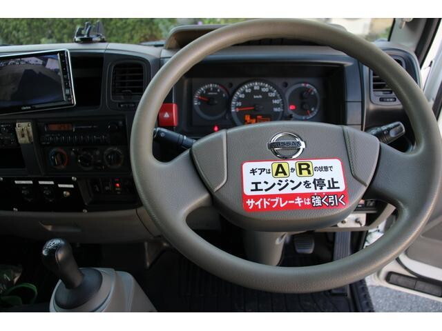 日産アトラスパネルバン小型（2t・3t）[写真27]