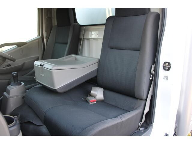 日産アトラスパネルバン小型（2t・3t）[写真39]