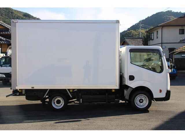 日産アトラスパネルバン小型（2t・3t）[写真07]