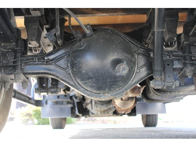 いすゞエルフ平ボディ小型（2t・3t）[写真22]