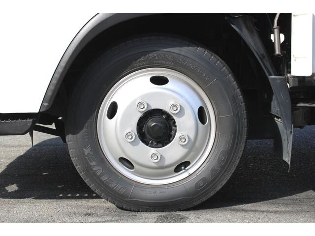 いすゞエルフ平ボディ小型（2t・3t）[写真27]