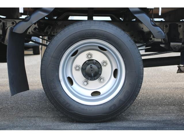 いすゞエルフ平ボディ小型（2t・3t）[写真28]