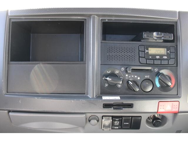 いすゞエルフ平ボディ小型（2t・3t）[写真31]