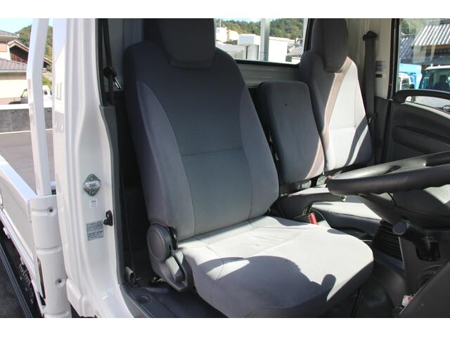 いすゞエルフ平ボディ小型（2t・3t）[写真36]