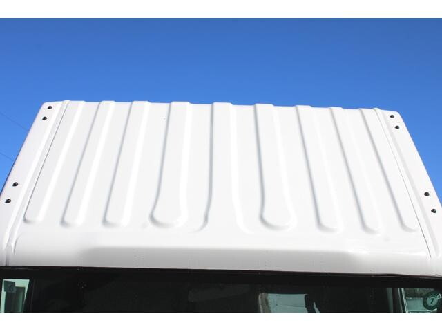 いすゞエルフ平ボディ小型（2t・3t）[写真09]