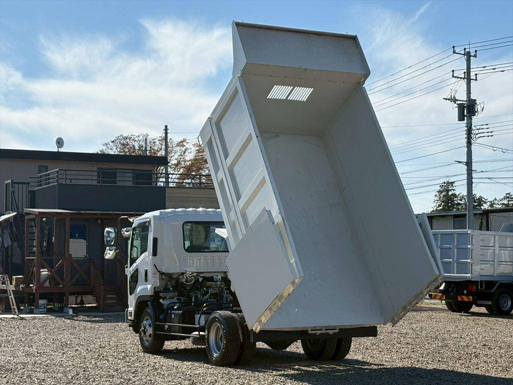 いすゞフォワード深ダンプ（土砂禁ダンプ）中型（4t）[写真11]