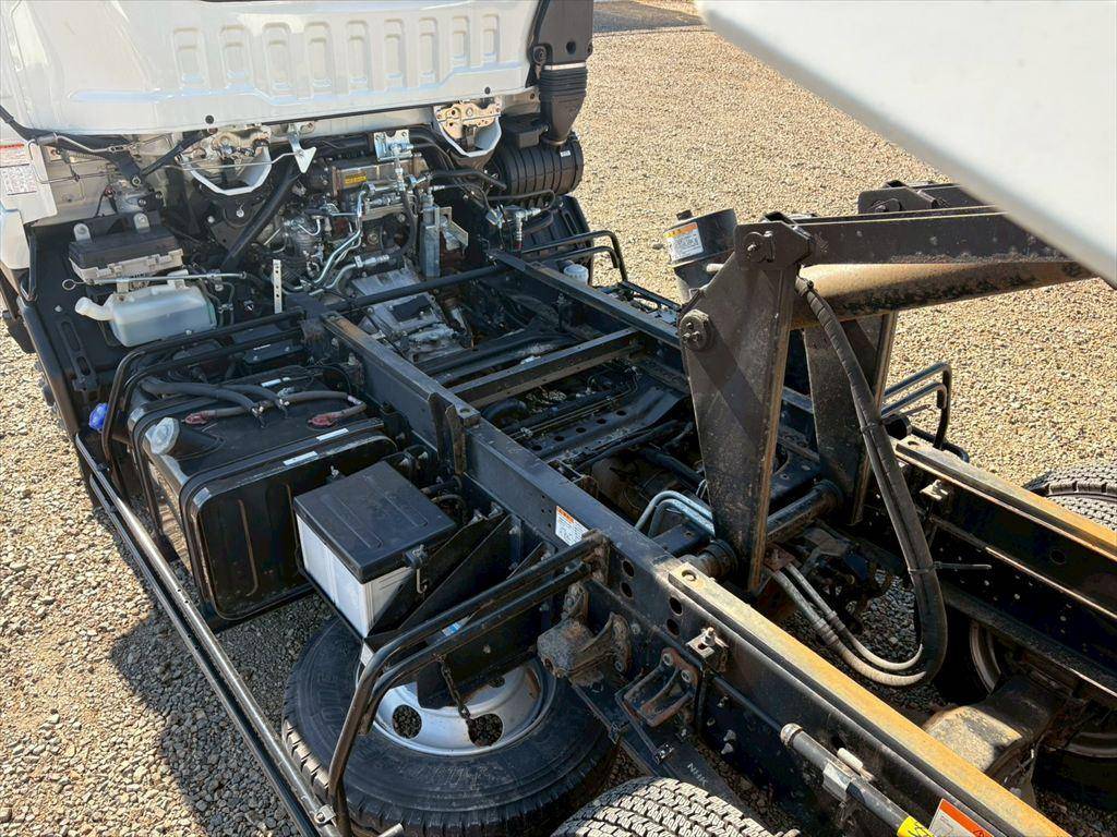 いすゞフォワード深ダンプ（土砂禁ダンプ）中型（4t）[写真14]
