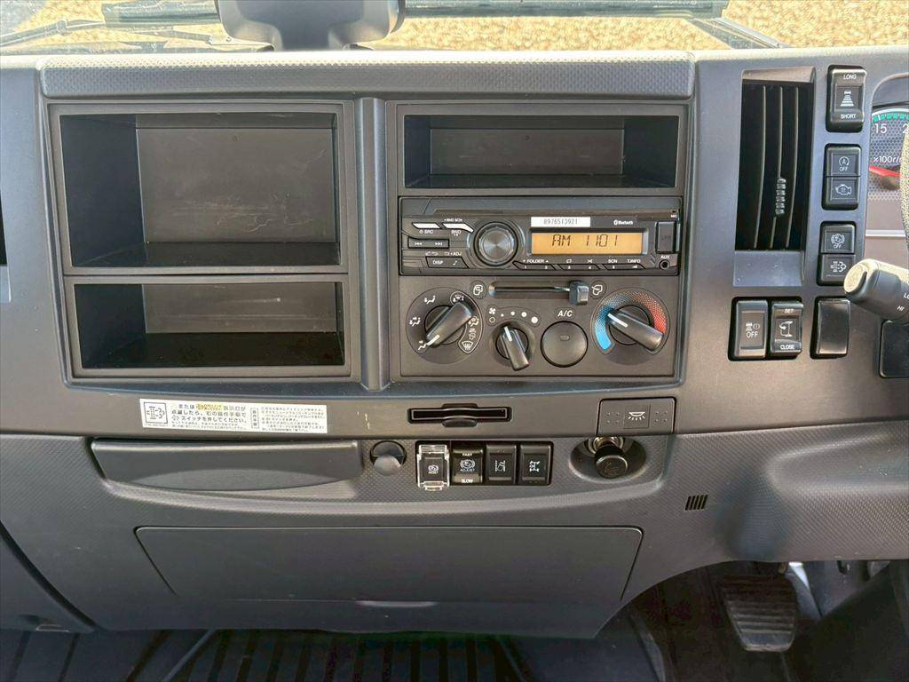 いすゞフォワード深ダンプ（土砂禁ダンプ）中型（4t）[写真22]