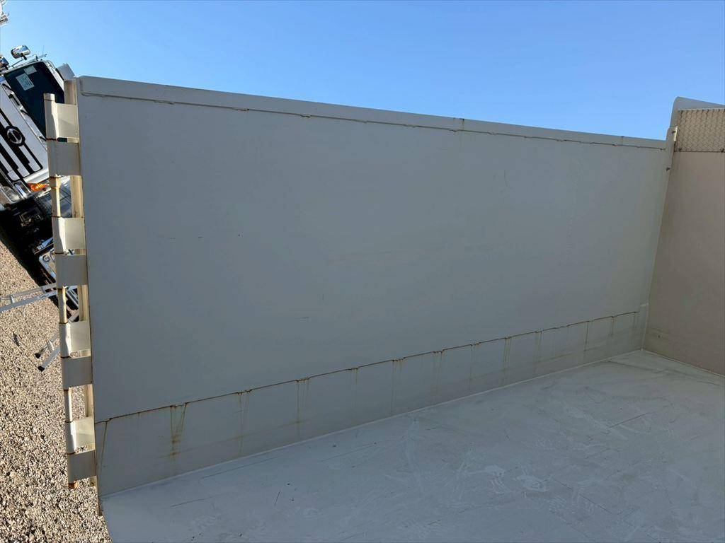 いすゞフォワード深ダンプ（土砂禁ダンプ）中型（4t）[写真09]