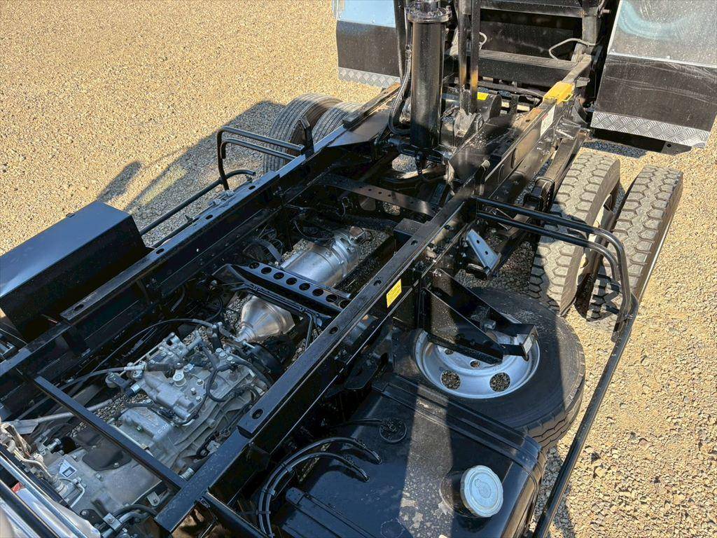 日野レンジャー深ダンプ（土砂禁ダンプ）中型（4t）[写真13]