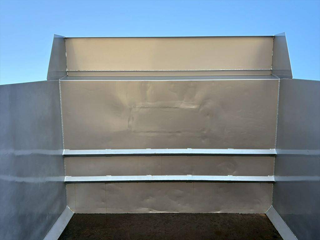 日野レンジャー深ダンプ（土砂禁ダンプ）中型（4t）[写真07]