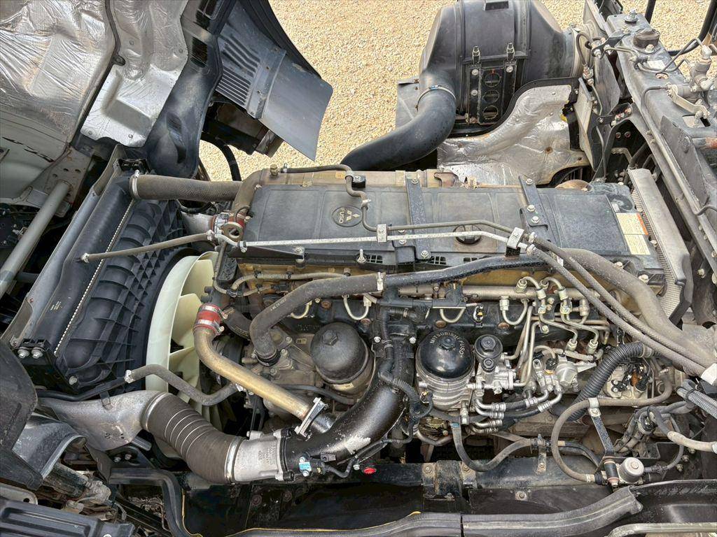 三菱ふそうスーパーグレートダンプ大型（10t）[写真19]