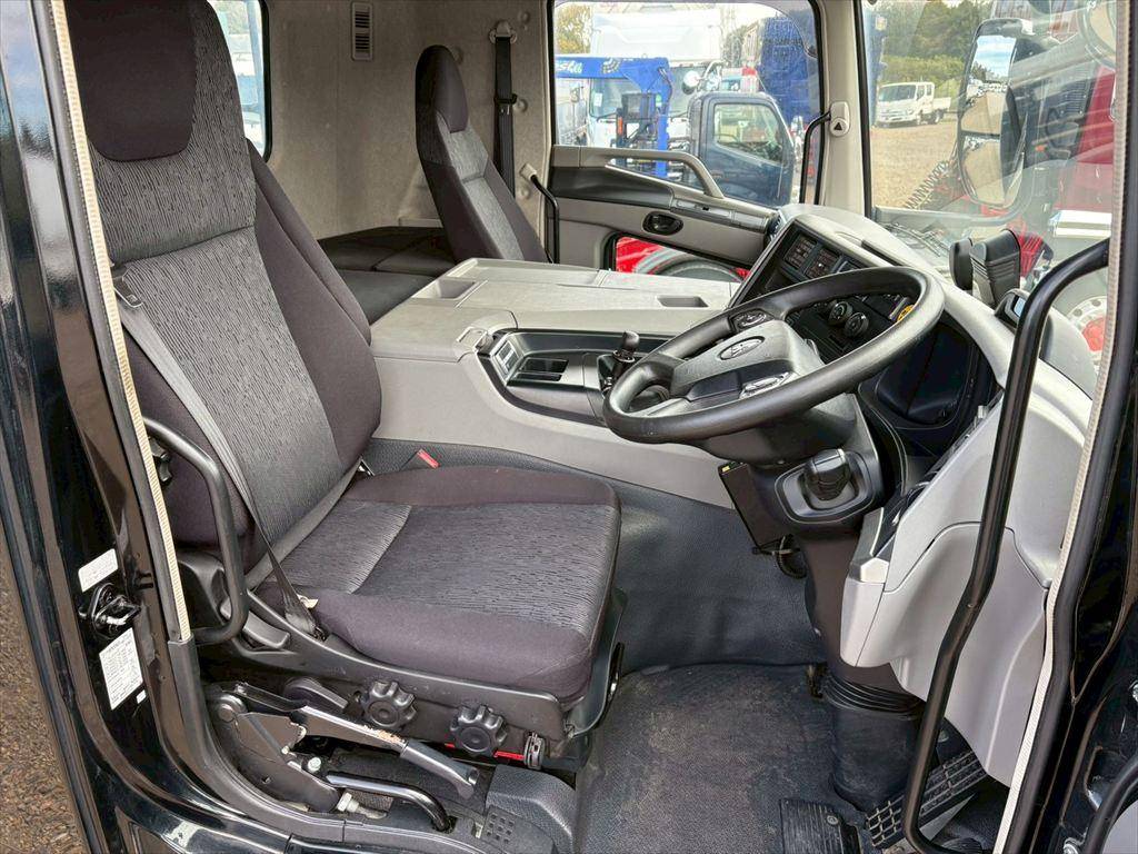 三菱ふそうスーパーグレートダンプ大型（10t）[写真21]