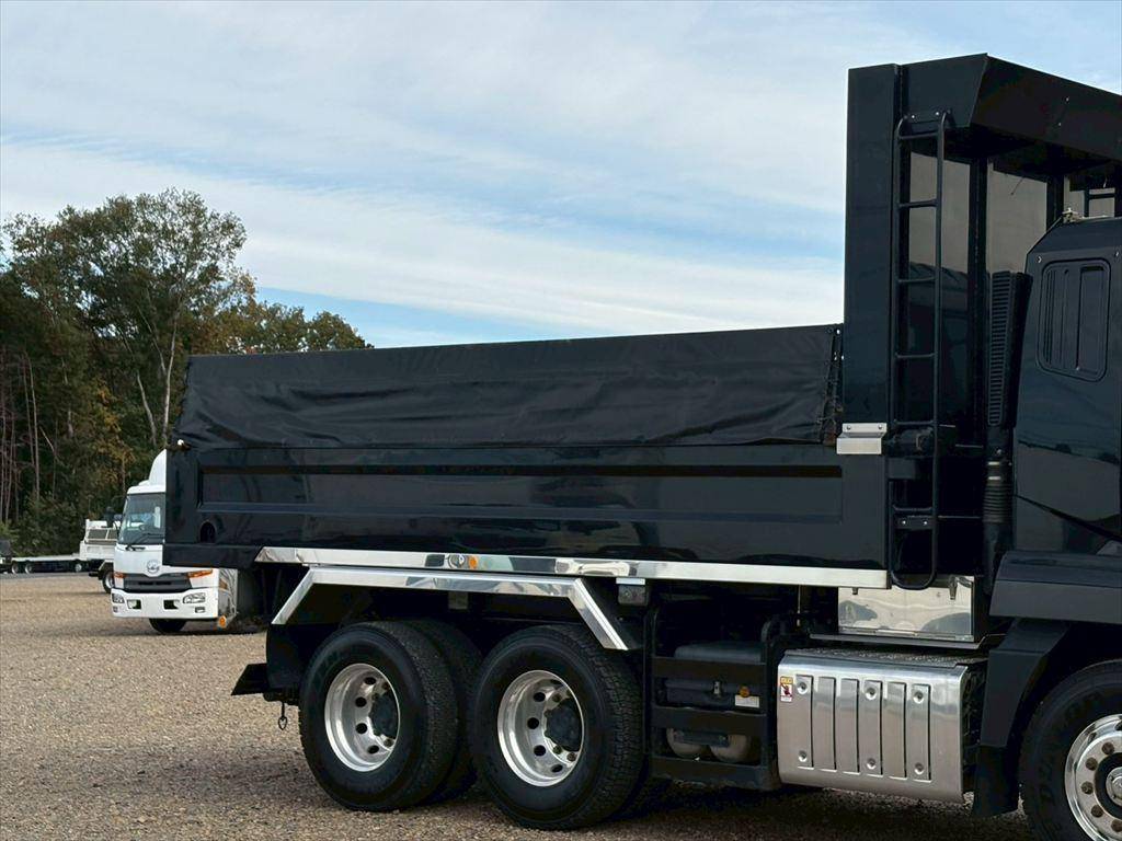 三菱ふそうスーパーグレートダンプ大型（10t）[写真05]