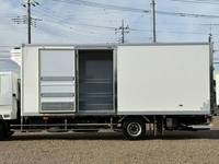 三菱ふそうファイター冷凍車（冷蔵車）中型（4t）[写真13]