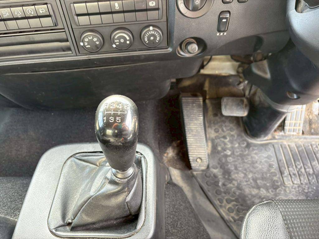 三菱ふそうファイター冷凍車（冷蔵車）中型（4t）[写真21]