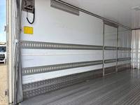 三菱ふそうファイター冷凍車（冷蔵車）中型（4t）[写真09]