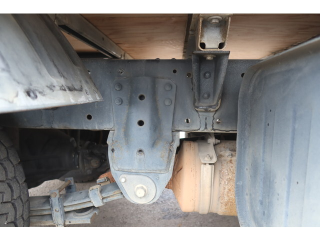 日野デュトロ平ボディ小型（2t・3t）[写真23]