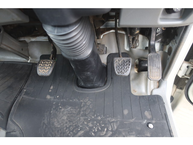 日野デュトロ平ボディ小型（2t・3t）[写真31]