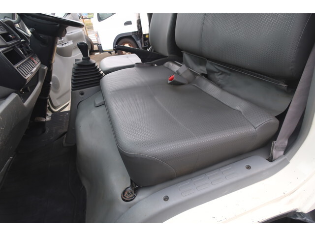 日野デュトロ平ボディ小型（2t・3t）[写真39]