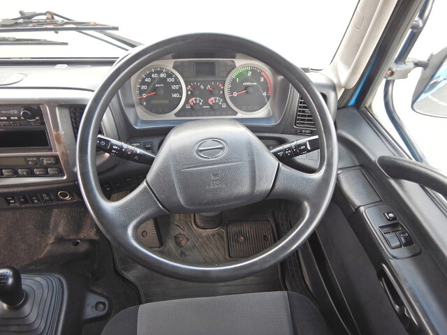 日野レンジャーアルミウイング中型（4t）[写真20]