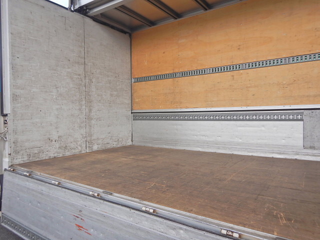 日野レンジャーアルミウイング中型（4t）[写真27]