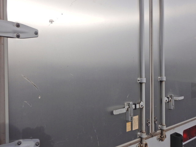 日野レンジャーアルミウイング中型（4t）[写真37]