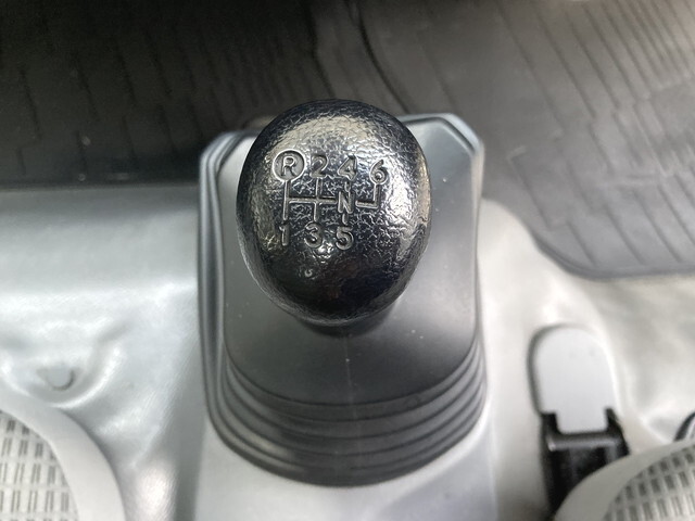 日野デュトロパネルバン小型（2t・3t）[写真18]