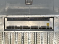 日野レンジャー冷蔵冷凍ウイング中型（4t）[写真14]