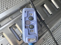 日野レンジャー冷蔵冷凍ウイング中型（4t）[写真15]