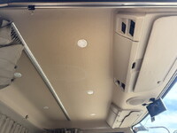 日野レンジャー冷蔵冷凍ウイング中型（4t）[写真23]