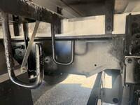 日野レンジャー冷蔵冷凍ウイング中型（4t）[写真35]