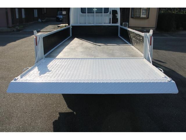 三菱ふそうキャンターダブルキャブ（Wキャブ）小型（2t・3t）[写真14]