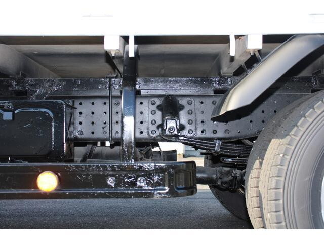 三菱ふそうキャンターダブルキャブ（Wキャブ）小型（2t・3t）[写真18]