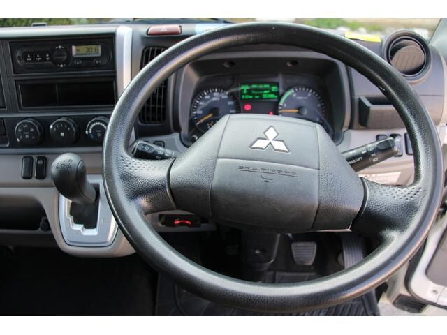 三菱ふそうキャンターダブルキャブ（Wキャブ）小型（2t・3t）[写真23]