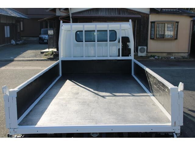 三菱ふそうキャンターダブルキャブ（Wキャブ）小型（2t・3t）[写真09]