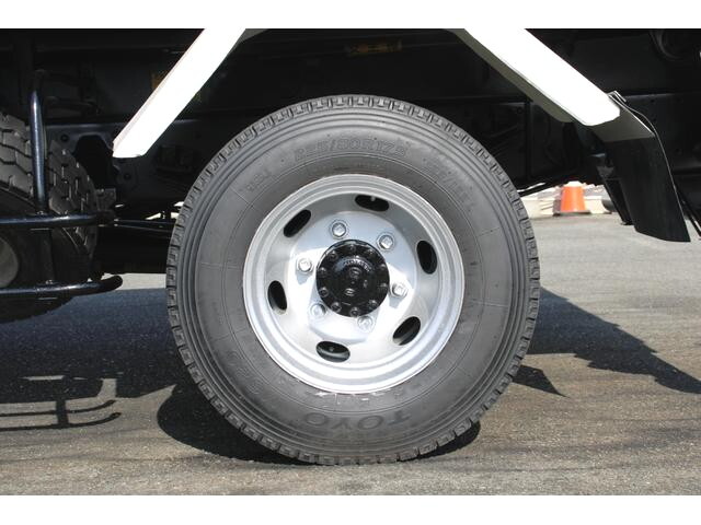 日野レンジャーダンプ中型（4t）[写真28]