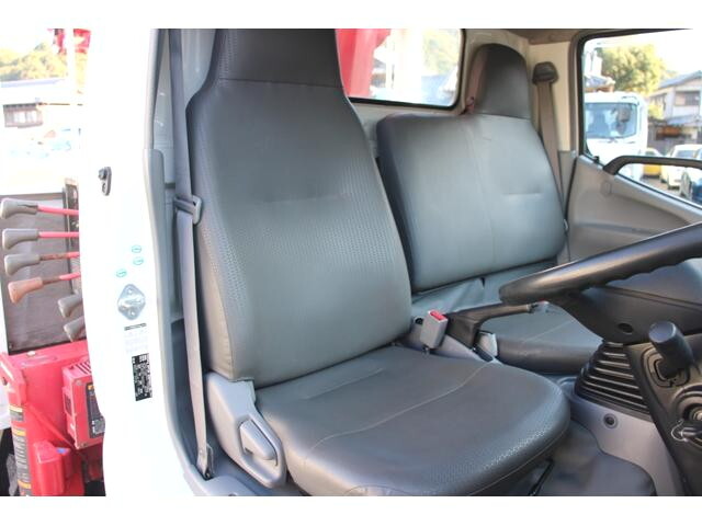 トヨタダイナクレーン3段小型（2t・3t）[写真31]