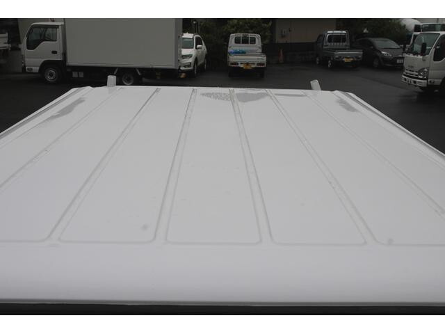 三菱ふそうキャンターダブルキャブ（Wキャブ）小型（2t・3t）[写真11]