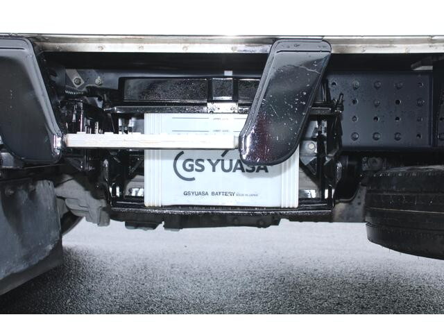 三菱ふそうキャンターダブルキャブ（Wキャブ）小型（2t・3t）[写真17]