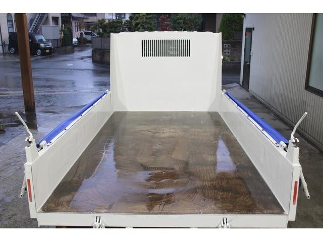 いすゞエルフダンプ小型（2t・3t）[写真17]