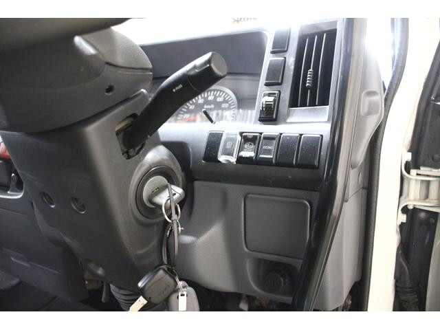 いすゞエルフダンプ小型（2t・3t）[写真34]