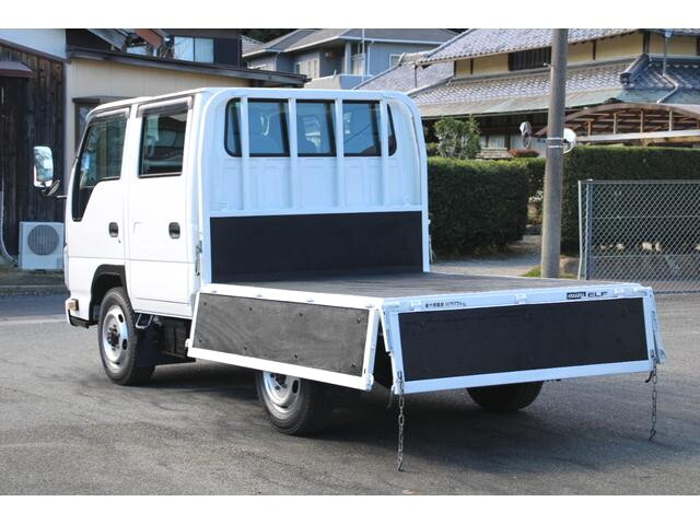 いすゞエルフダブルキャブ（Wキャブ）小型（2t・3t）[写真12]