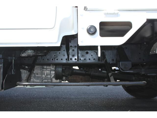 いすゞエルフダブルキャブ（Wキャブ）小型（2t・3t）[写真14]