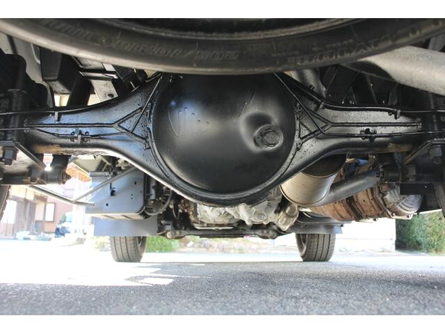 いすゞエルフダブルキャブ（Wキャブ）小型（2t・3t）[写真15]