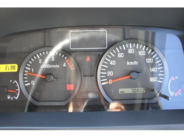 いすゞエルフダブルキャブ（Wキャブ）小型（2t・3t）[写真23]