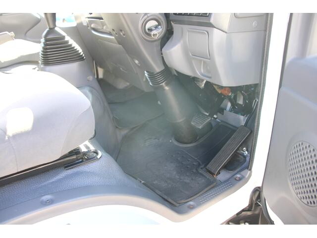 いすゞエルフダブルキャブ（Wキャブ）小型（2t・3t）[写真28]