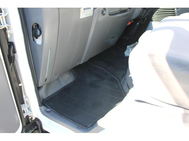 いすゞエルフダブルキャブ（Wキャブ）小型（2t・3t）[写真31]