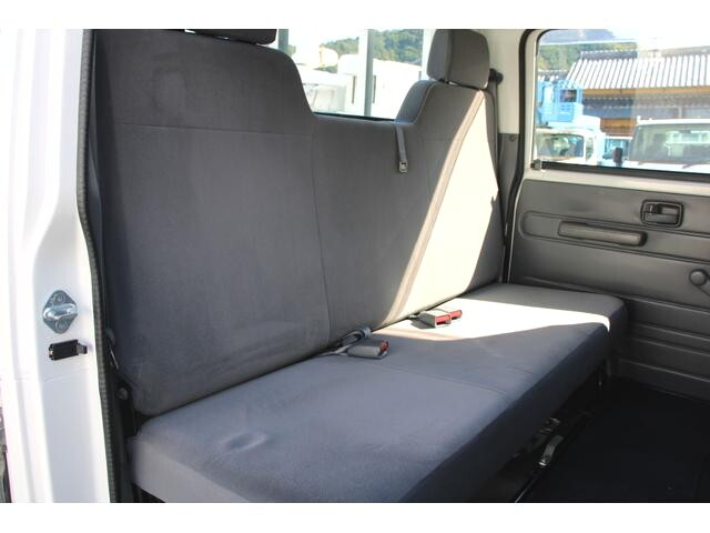 いすゞエルフダブルキャブ（Wキャブ）小型（2t・3t）[写真36]