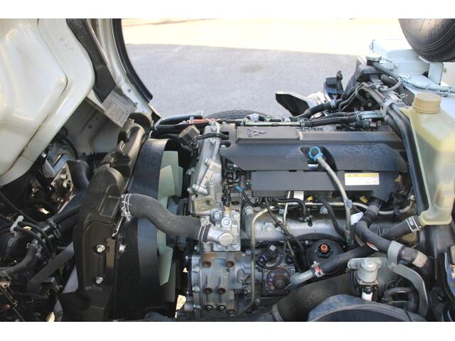 三菱ふそうキャンター高所作業車小型（2t・3t）[写真12]